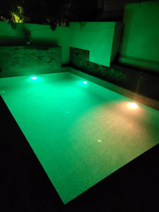The Perfect Stays Para Disco Big Pool Cricket Turf Villa Lonavala Ngoại thất bức ảnh