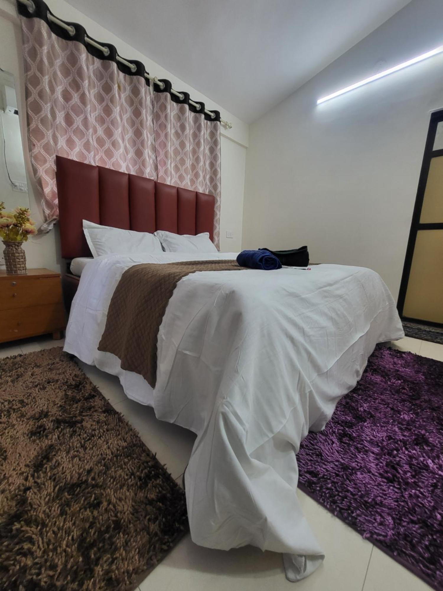 The Perfect Stays Para Disco Big Pool Cricket Turf Villa Lonavala Ngoại thất bức ảnh
