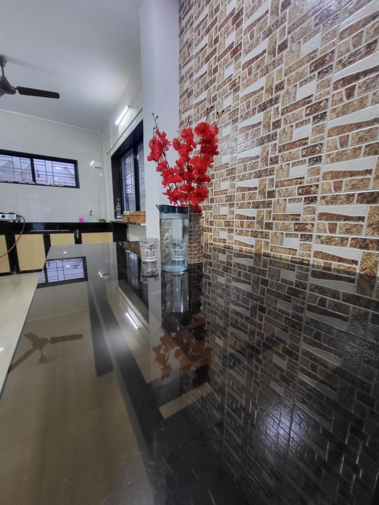 The Perfect Stays Para Disco Big Pool Cricket Turf Villa Lonavala Ngoại thất bức ảnh
