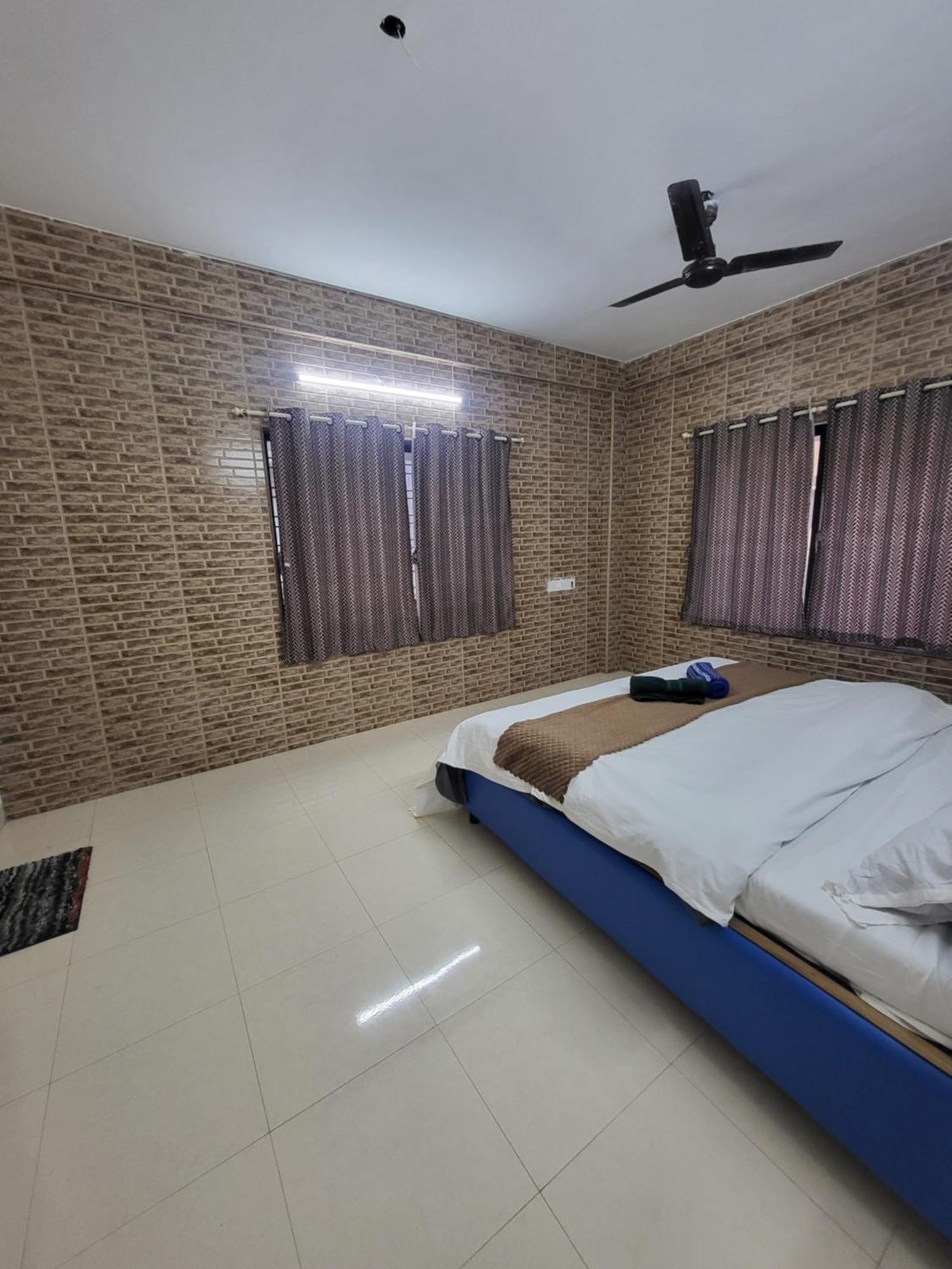 The Perfect Stays Para Disco Big Pool Cricket Turf Villa Lonavala Ngoại thất bức ảnh