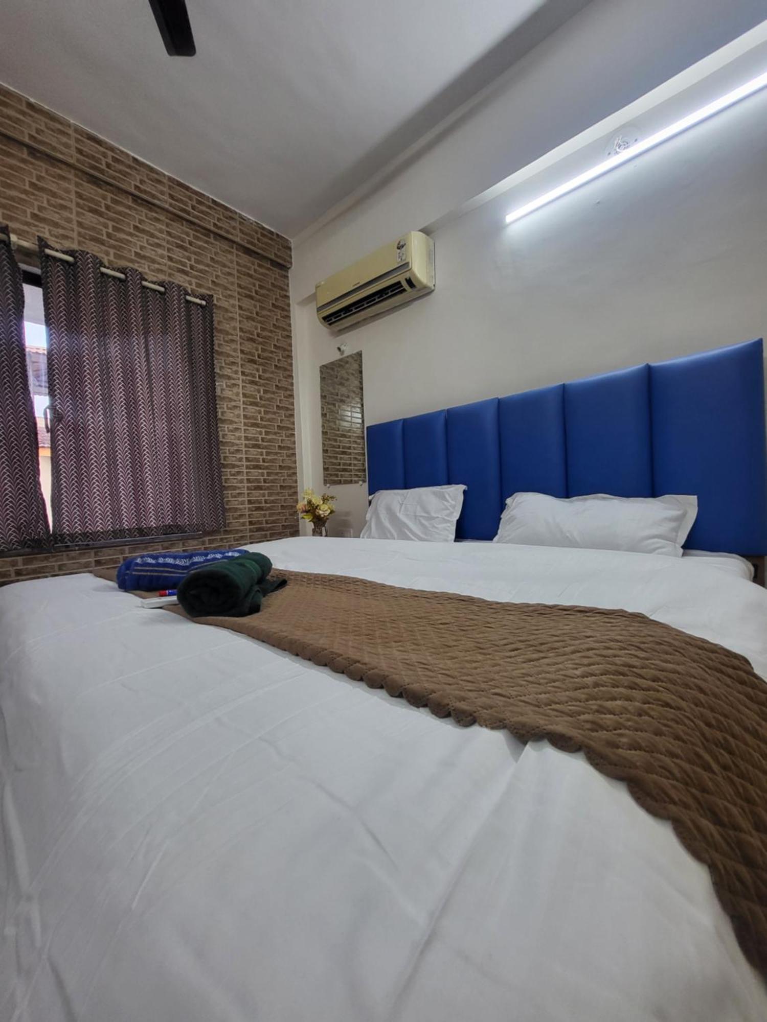 The Perfect Stays Para Disco Big Pool Cricket Turf Villa Lonavala Ngoại thất bức ảnh
