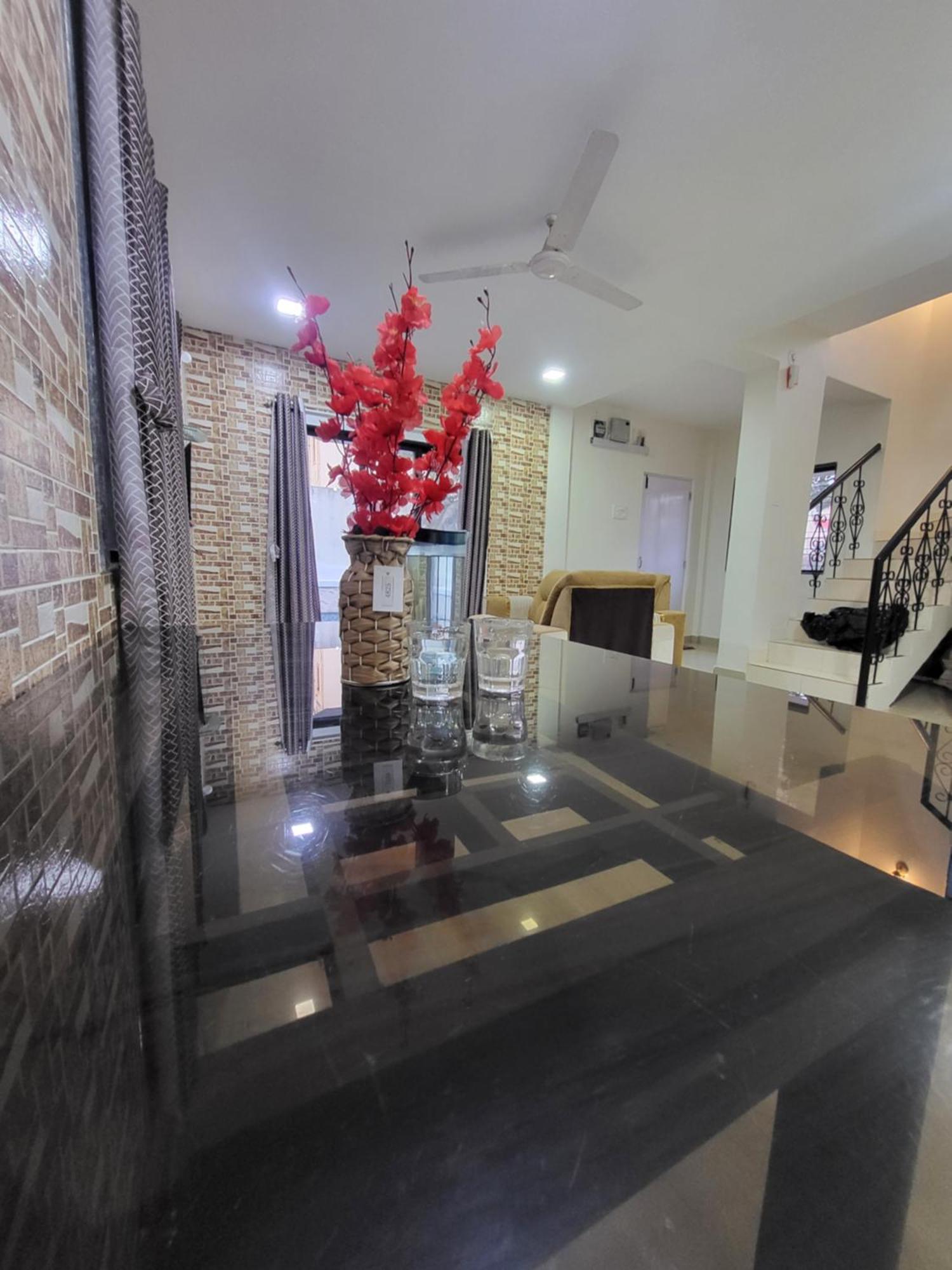 The Perfect Stays Para Disco Big Pool Cricket Turf Villa Lonavala Ngoại thất bức ảnh